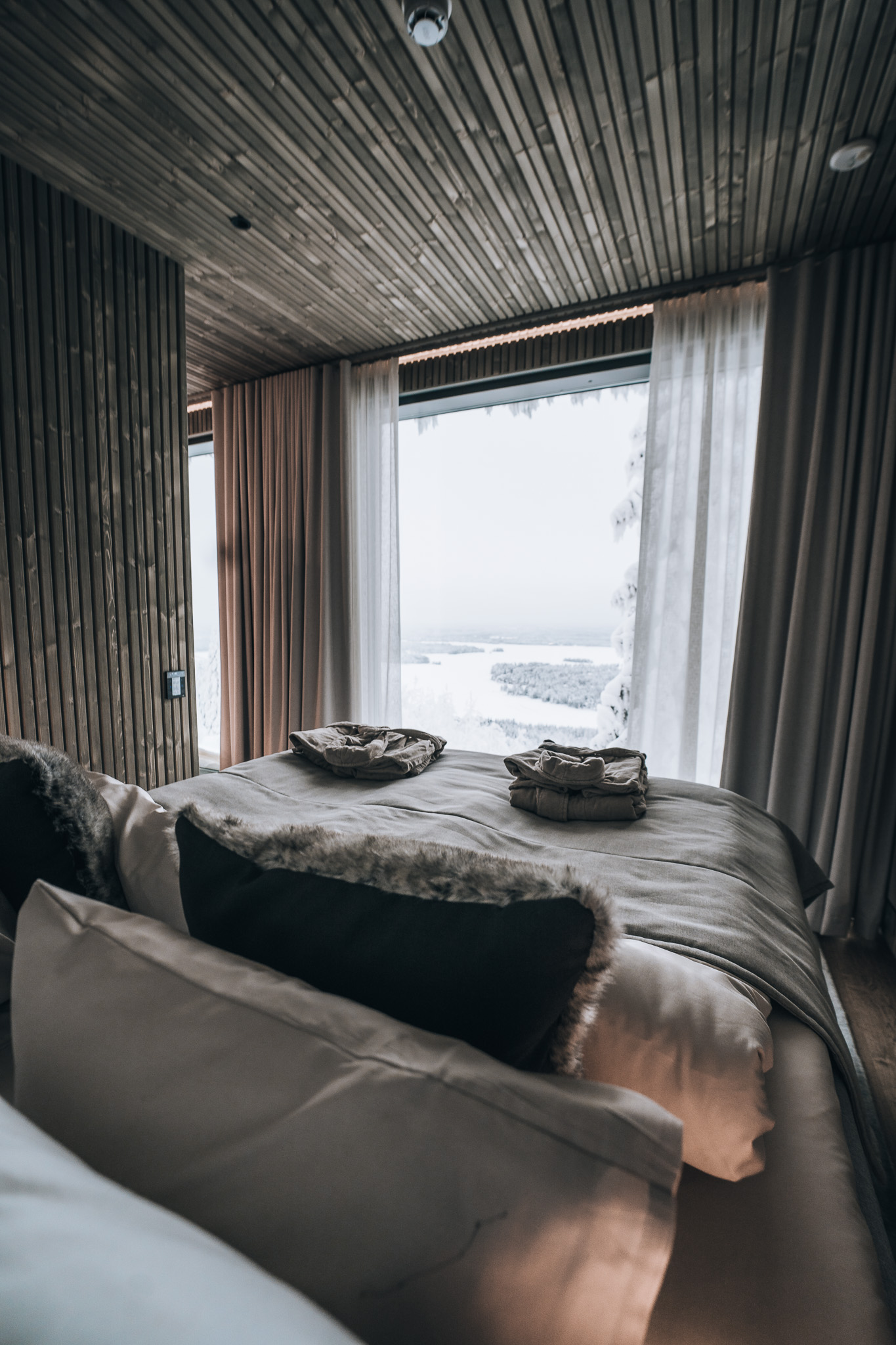 Panorama Landscape Hotel room description